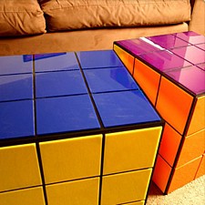 table-rubiks-cube2